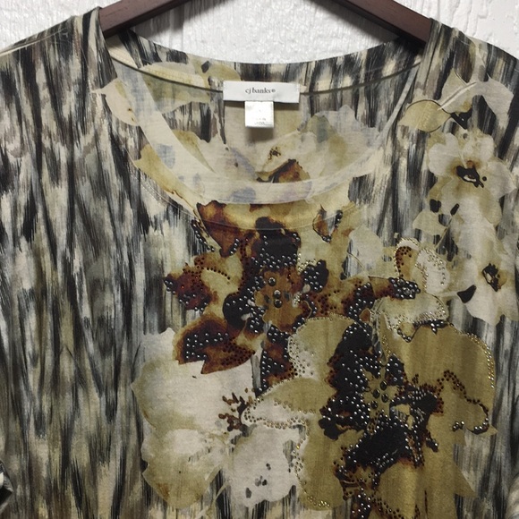 Tee - Picture 2 of 4